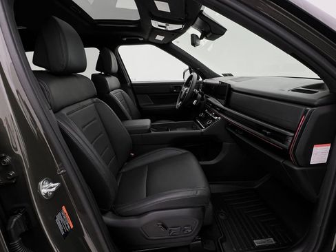 Used 2025 Hyundai Santa Fe Calligraphy image 15