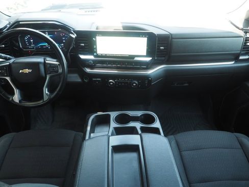 Used 2024 Chevrolet Silverado 2500 LT image 19