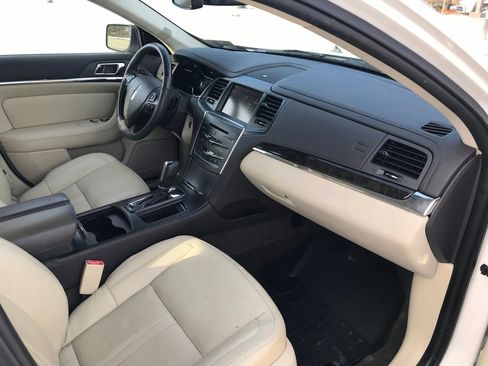 Used 2013 Lincoln MKS Sedan 4D image 42