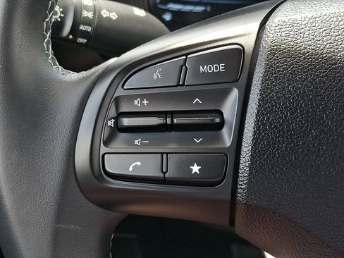 Used 2023 Hyundai Venue SEL FWD image 22