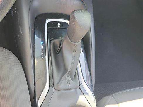 Used 2024 Toyota Corolla LE FWD image 21