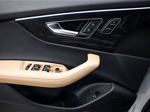 Certified 2025 Audi Q8 Premium Plus w/ Premium Plus Package image 14