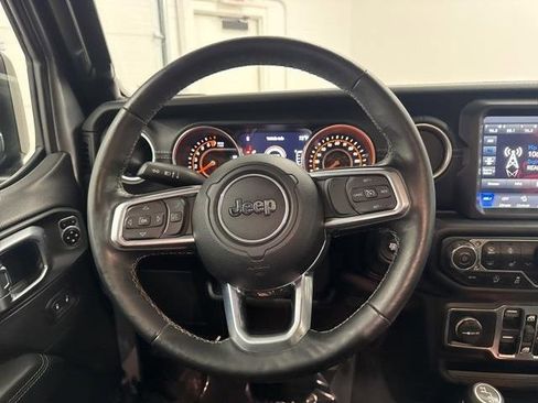 Used 2020 Jeep Wrangler Unlimited Sahara w/ Uconnect 4C Nav & Sound Group image 21