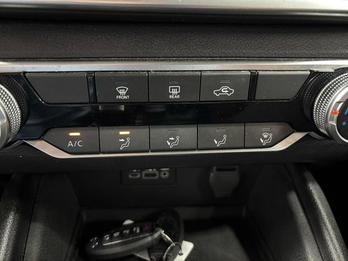 Used 2022 Nissan Altima 2.5 SV FWD image 22