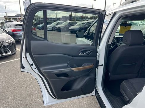 Used 2021 GMC Acadia SLE w/ Driver Convenience Package image 35