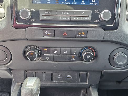 Used 2024 Nissan Frontier SV RWD image 26