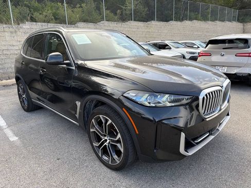 Used 2024 BMW X5 sDrive40i w/ Premium Package RWD image 4