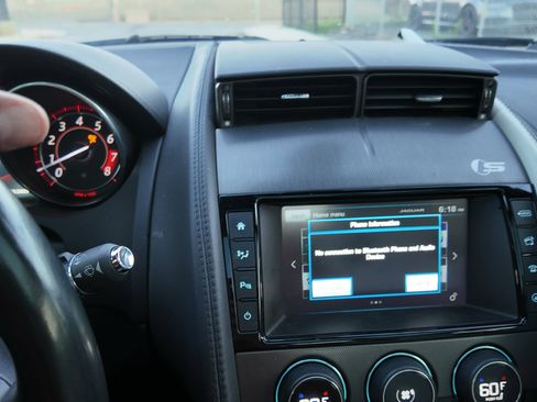 Used 2016 Jaguar F-TYPE S image 11