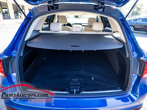 Used 2022 Mercedes-Benz GLC 300 4MATIC w/ Premium Package Lite image 20