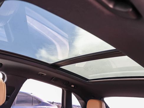 Used 2017 Porsche Macan S image 26