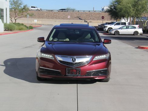 Used 2015 Acura TLX image 2