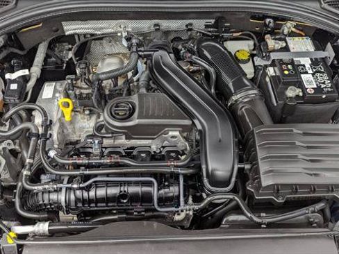 Used 2025 Volkswagen Jetta Sport FWD image 29