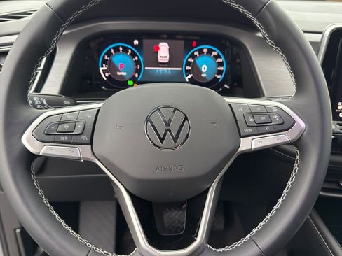 New 2026 Volkswagen Atlas Cross Sport SE FWD image 15