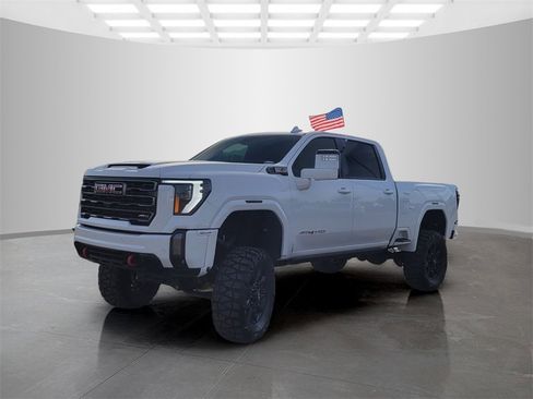 Used 2024 GMC Sierra 2500 AT4 image 8