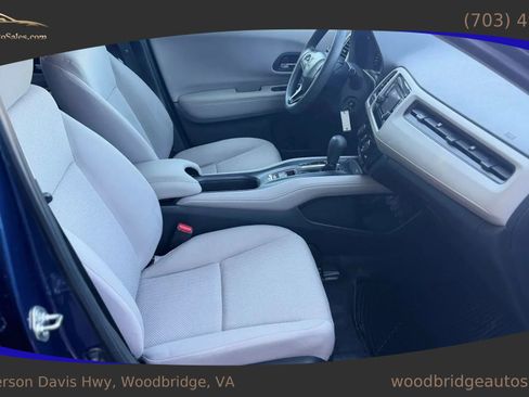 Used 2017 Honda HR-V LX image 18