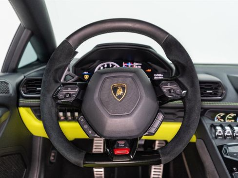 Used 2017 Lamborghini Huracan LP 610-4 AWD/4WD image 74