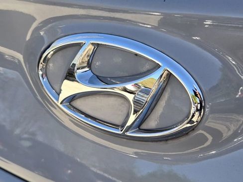 Used 2023 Hyundai Kona SEL image 10