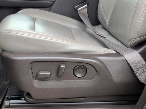 Used 2021 Chevrolet Tahoe LT w/ LT Signature Package image 10