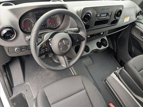 New 2025 Mercedes-Benz Sprinter 2500 image 3