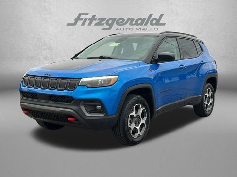 Used 2022 Jeep Compass Trailhawk w/ Trailhawk Elite Group AWD/4WD image 2