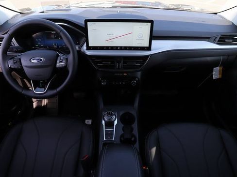 Used 2025 Ford Escape SE w/ PHEV Premium Package FWD image 24