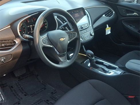 Used 2022 Chevrolet Malibu LT image 14