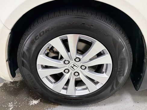 Used 2016 Honda Odyssey SE image 10