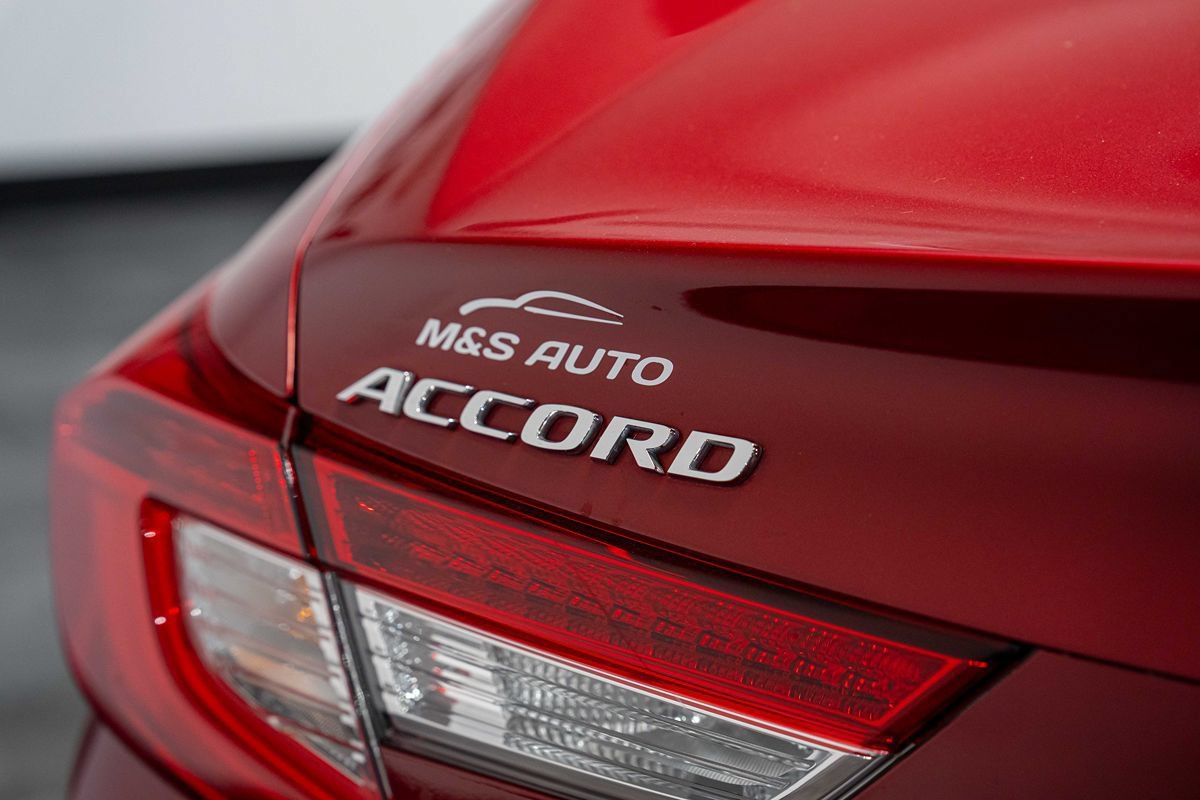 Used 2021 Honda Accord Touring image 11