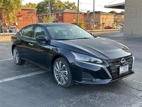 New 2025 Nissan Altima 2.5 SL image 23