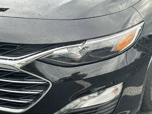 Used 2022 Chevrolet Malibu LT image 11