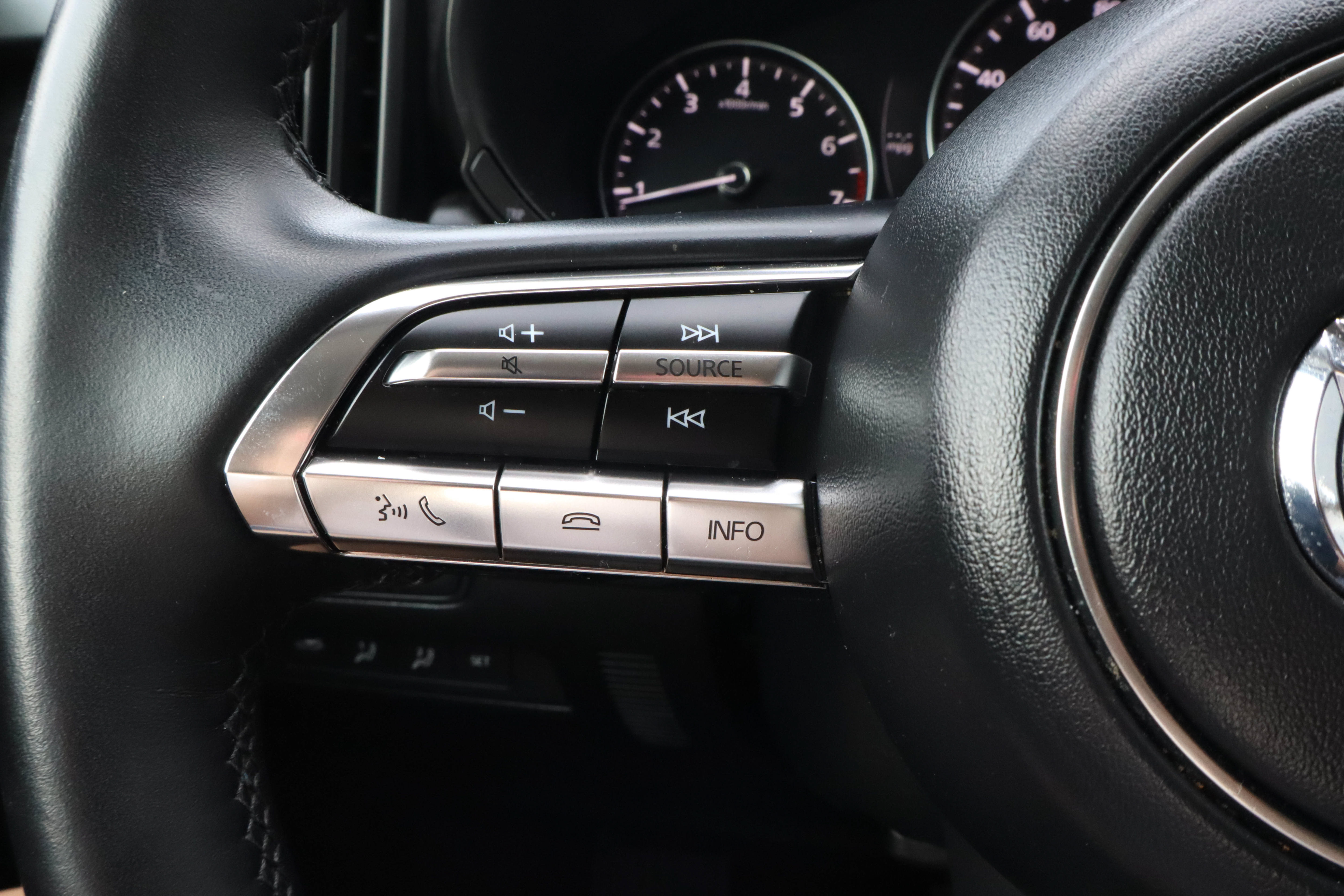 Used 2025 MAZDA CX-50 AWD 2.5 S w/ Premium Plus Pkg image 27