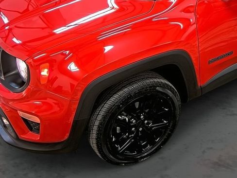 Used 2022 Jeep Renegade Altitude w/ Convenience Group AWD/4WD image 8