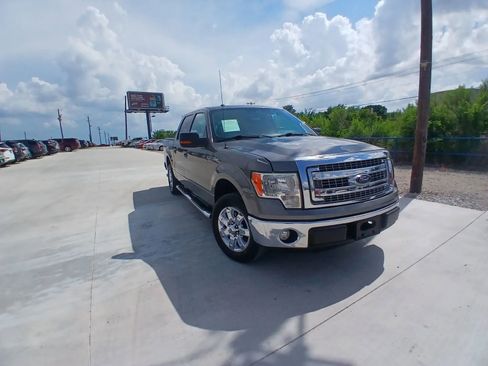 Used 2013 Ford F150 XLT w/ XLT Chrome Pkg RWD image 3