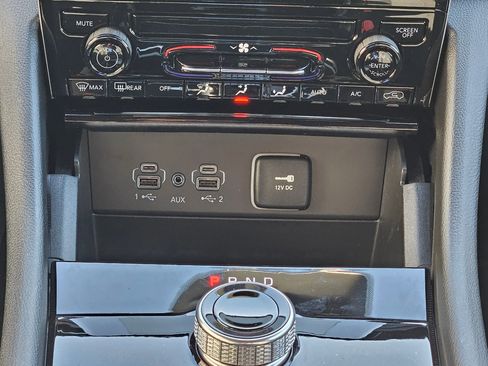 New 2025 Jeep Grand Cherokee 4WD image 12