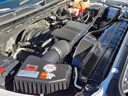 Used 2022 GMC Sierra 3500 SLE w/ SLE Value Package image 23