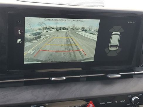 Certified 2023 Kia Carnival EX image 28