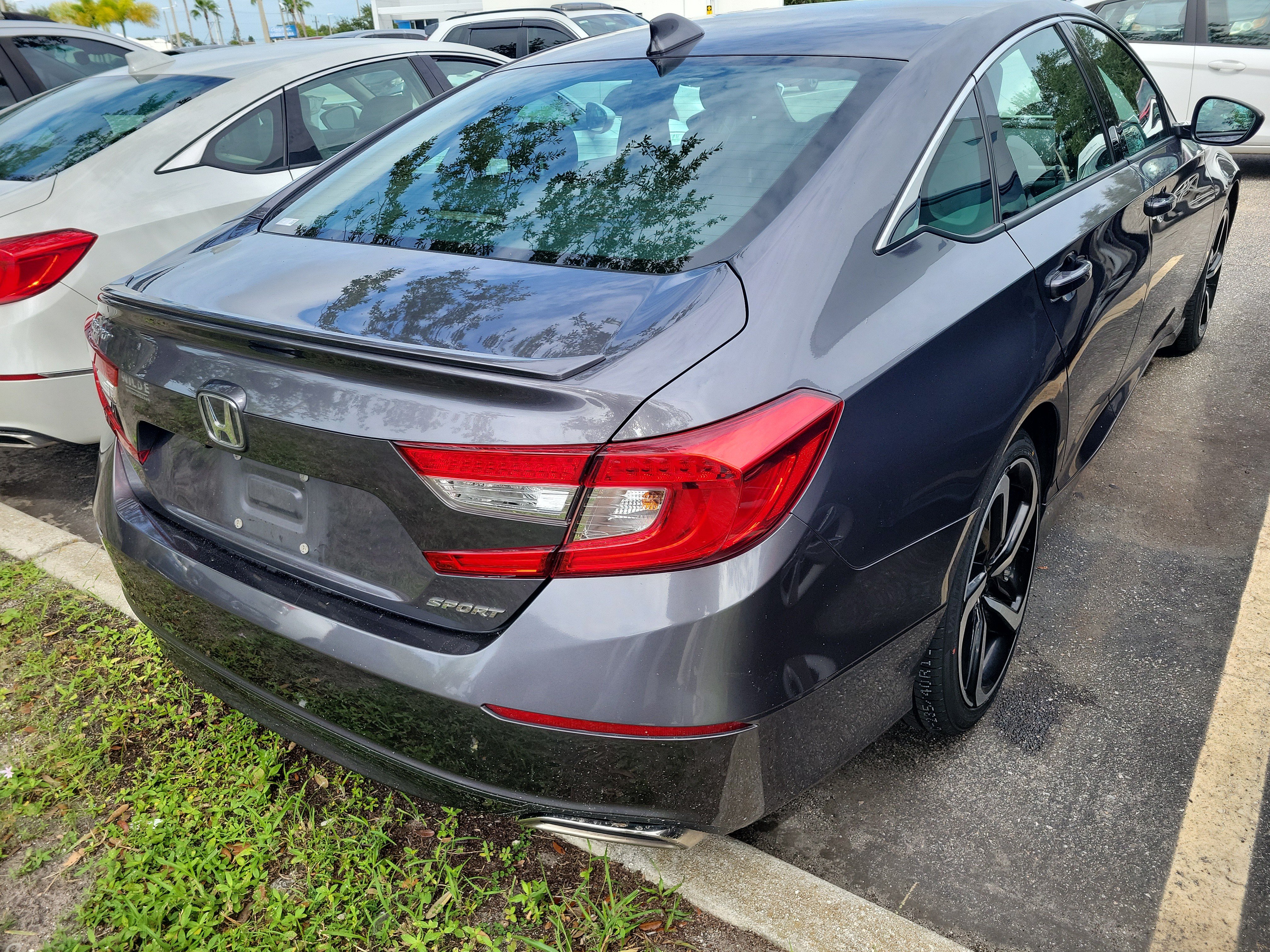 Used 2019 Honda Accord Sport image 10