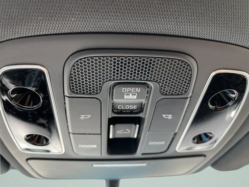 Used 2015 Kia Soul ! w/ Sun & Sound Package FWD image 28