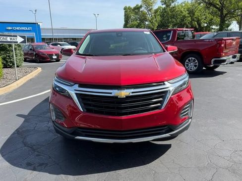 Used 2024 Chevrolet Equinox LT w/ LPO, Floor Liner Package FWD image 9