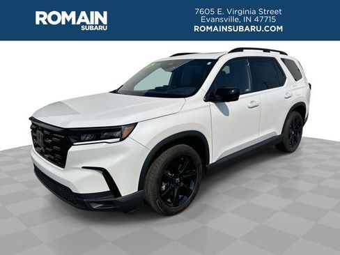 Used 2025 Honda Pilot Black Edition image 1