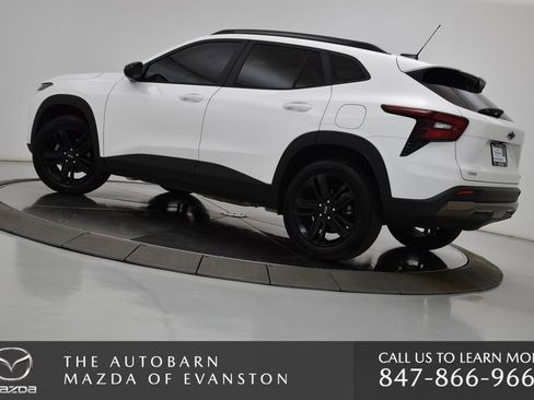 Used 2025 Chevrolet Trax ACTIV w/ Sunroof Package image 6