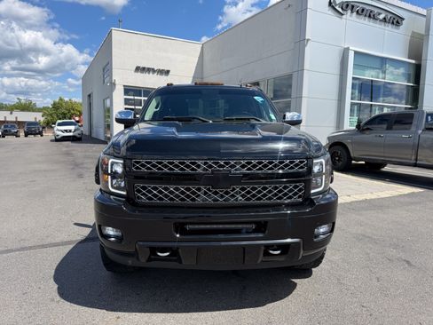 Used 2014 Chevrolet Silverado 2500 LT w/ Z71 Appearance Package AWD/4WD image 7
