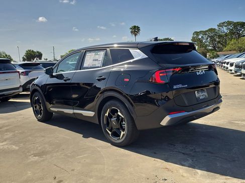 New 2026 Kia Sportage EX image 6
