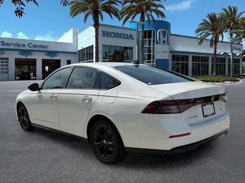 Used 2025 Honda Accord SE image 6