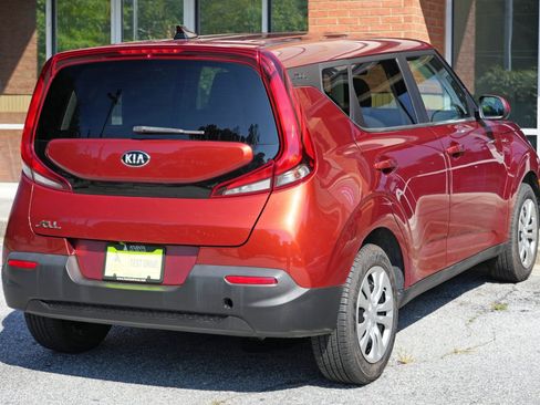 Used 2021 Kia Soul LX FWD image 42