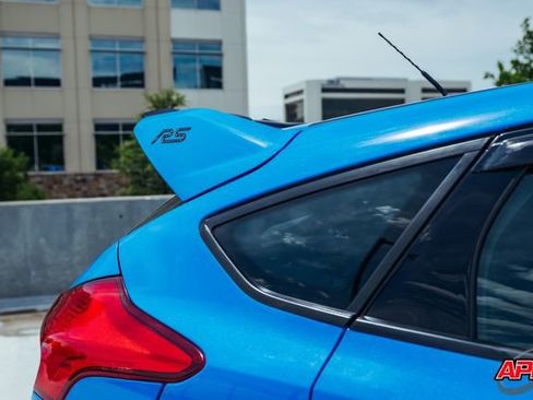 Used 2016 Ford Focus RS AWD/4WD image 32