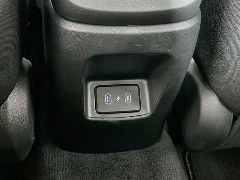 Used 2025 Hyundai Elantra SE FWD image 12