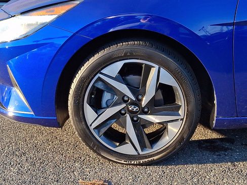 Certified 2023 Hyundai Elantra SEL w/ Convenience Package FWD image 8