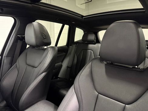 Used 2019 BMW X3 xDrive30i w/ Convenience Package image 16