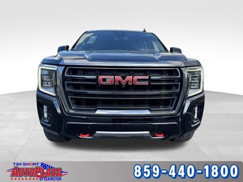 Used 2024 GMC Yukon XL AT4 w/ AT4 Premium Plus Package AWD/4WD image 7